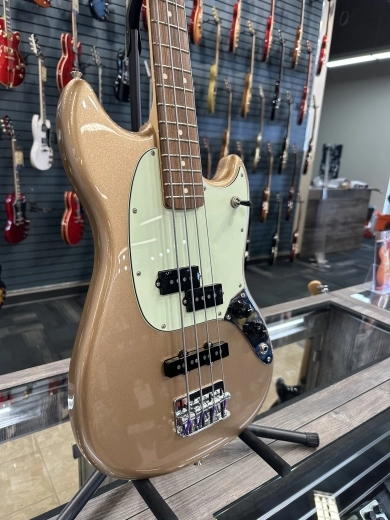 Player Series Mustang Bass PJ with Pau Ferro Fingerboard - Firemist Gold 2